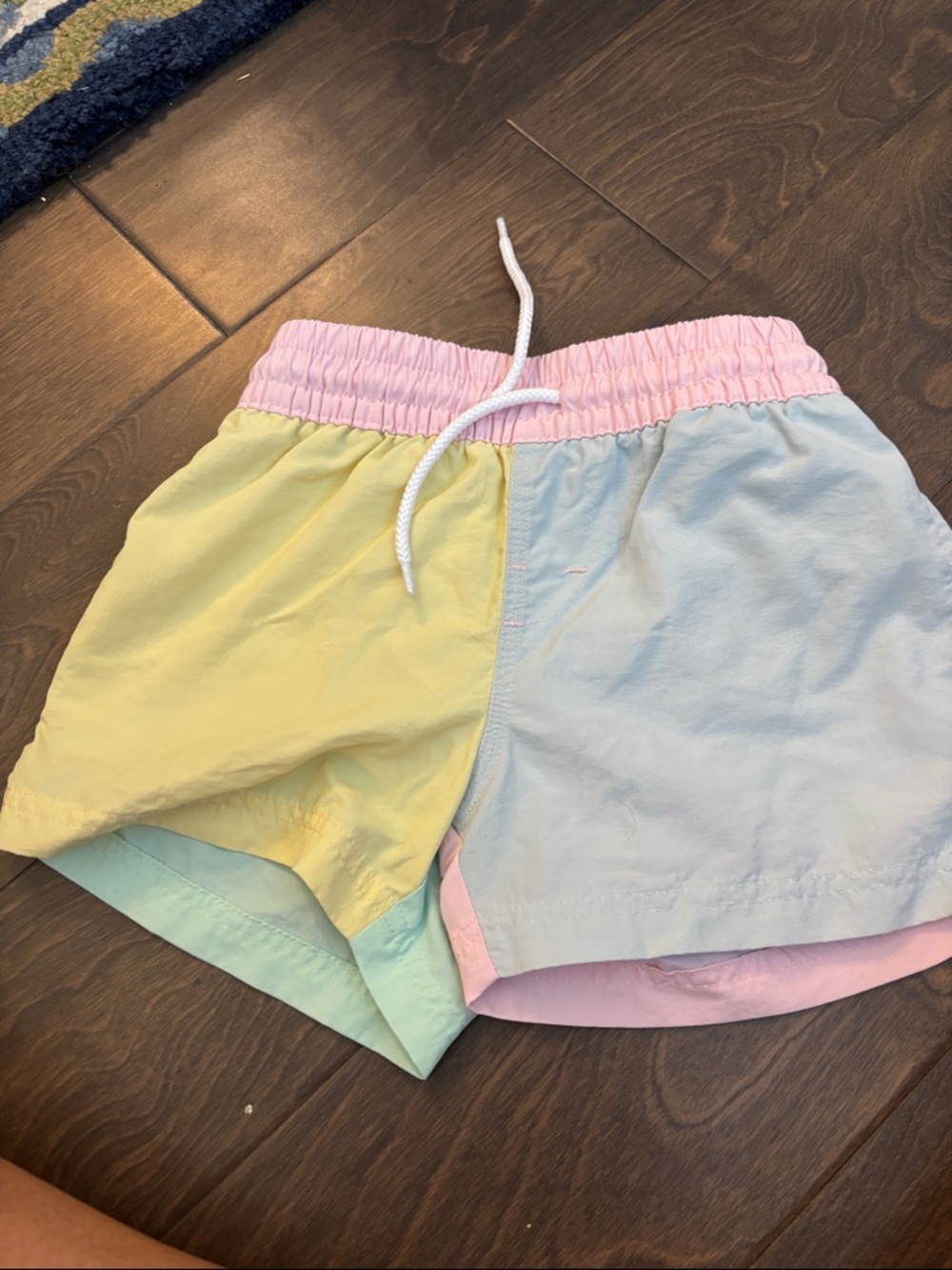Beaufort Bonnet swim trunks.
